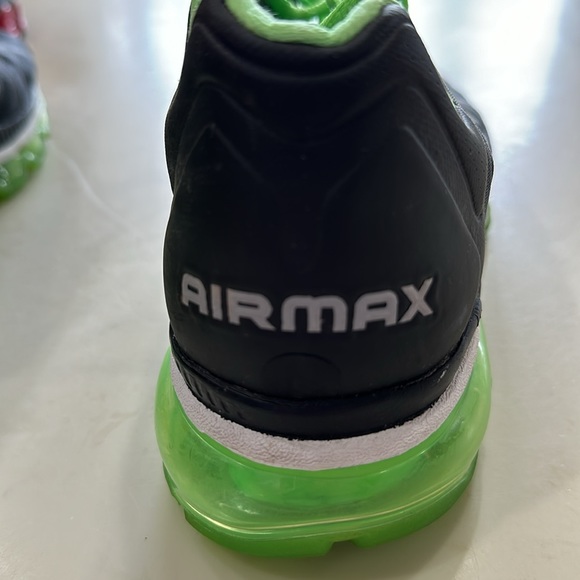 Nike Air Max with Nike + - Picture 12 of 16
